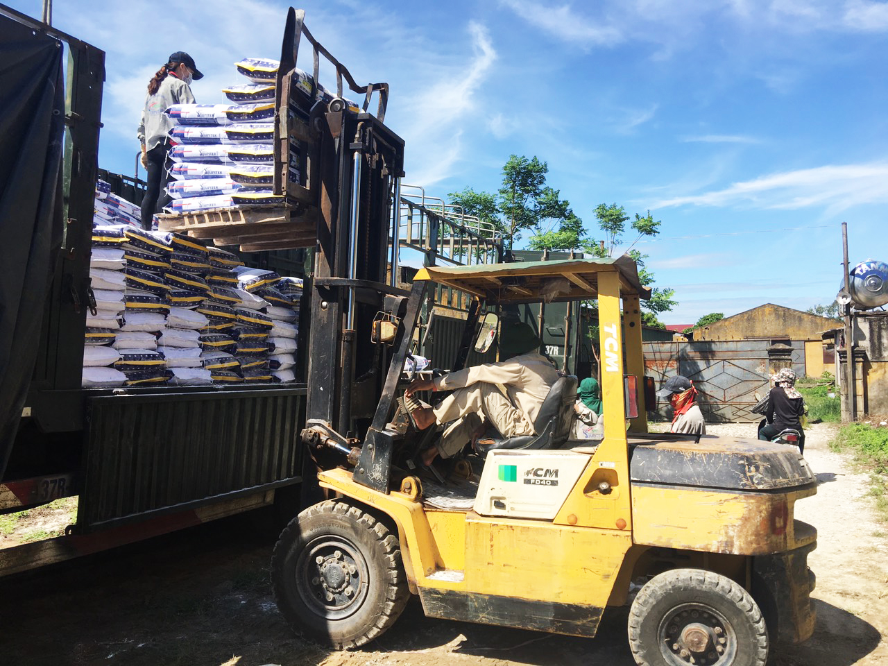 Hàng hóa phục vụ khai trương nhà phân phối Bình Phước - Bình Dương - ĐắkNông